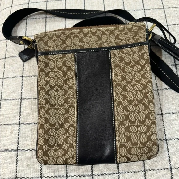 Coach cross body - Picture 2 of 2